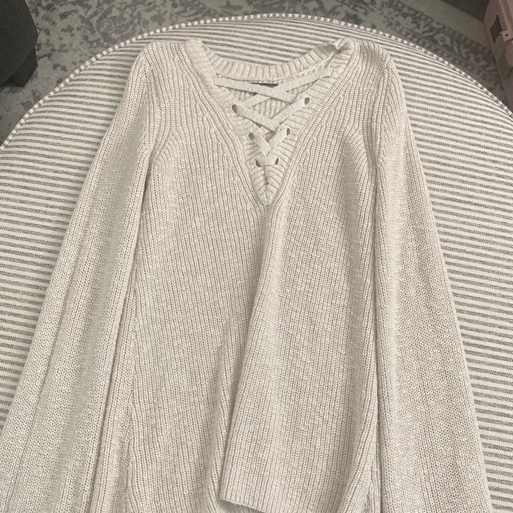 American Eagle sweater